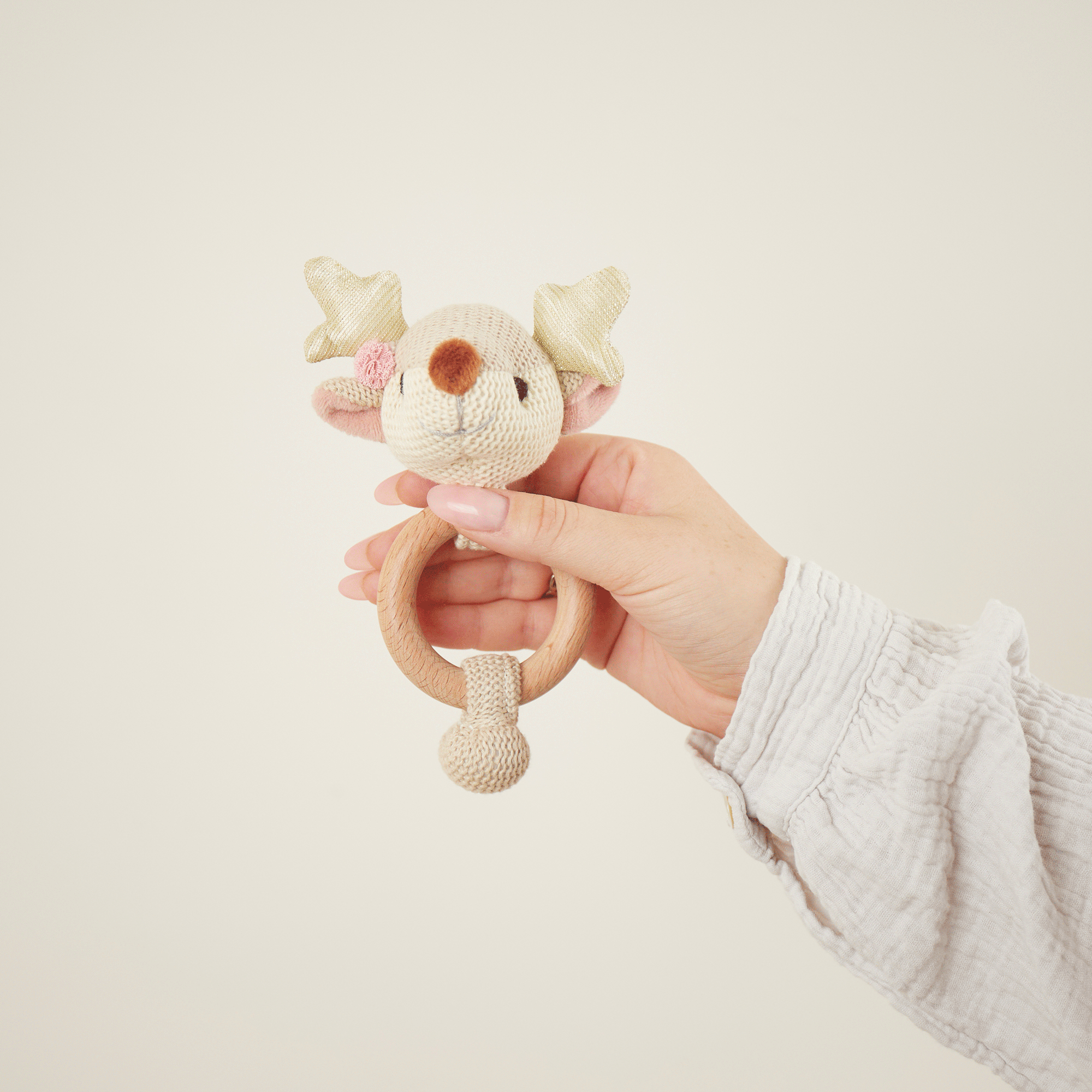 Anneau de préhension faon Lia avec hochet