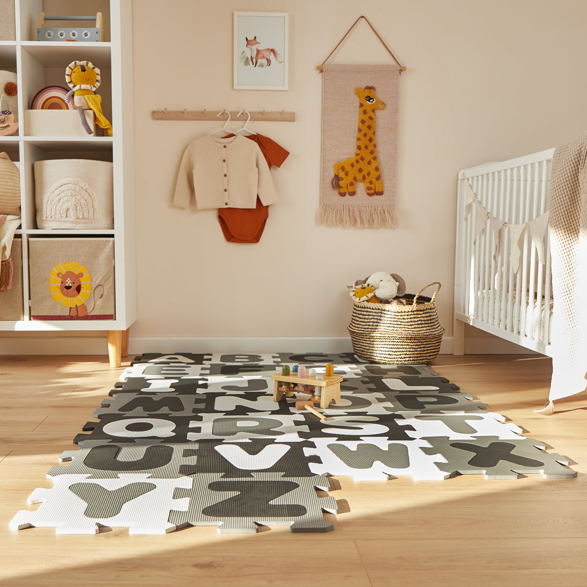 Tapis puzzle lettres black & white