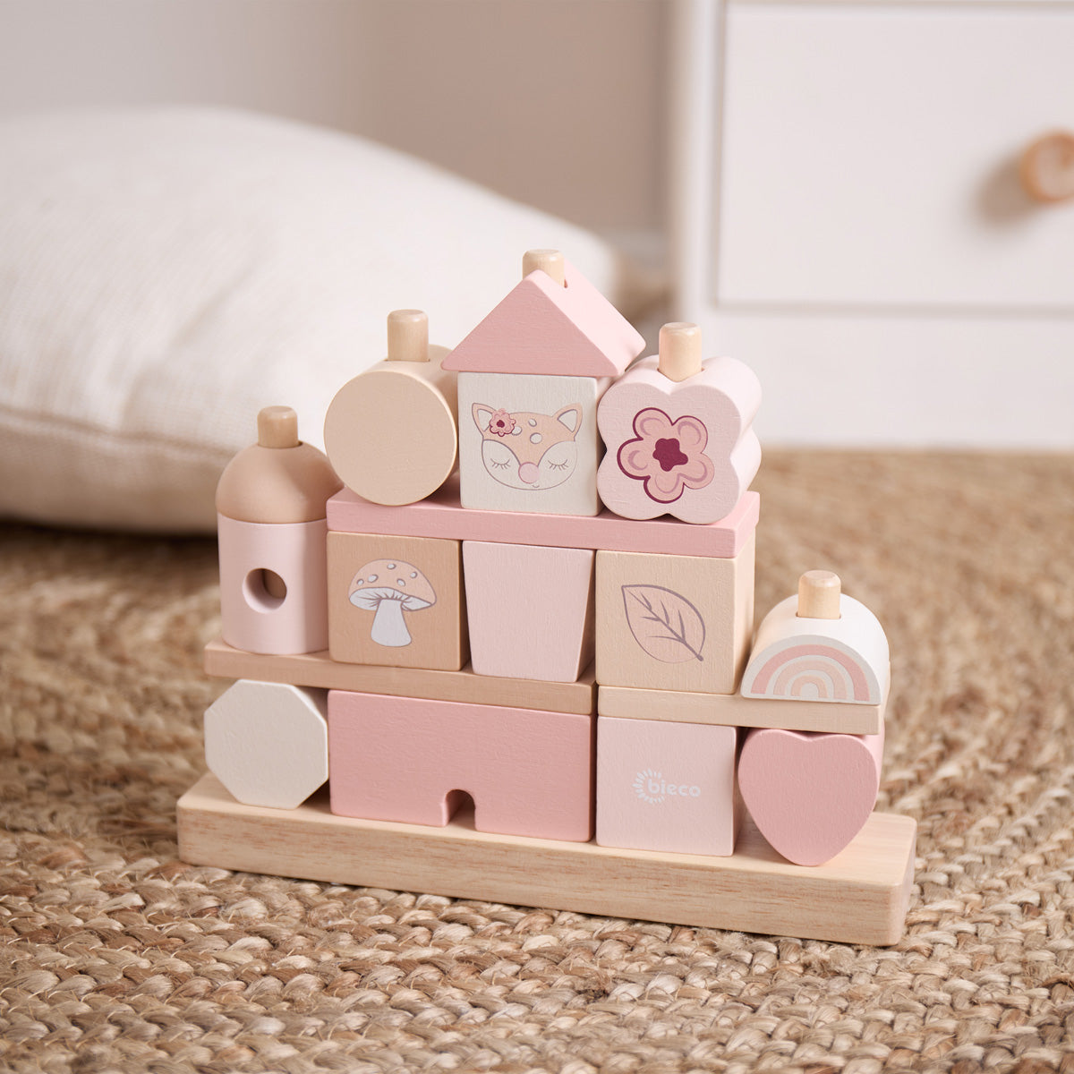 Stapelhaus aus Holz – Steckspiel mit 17 Bausteinen – Ella