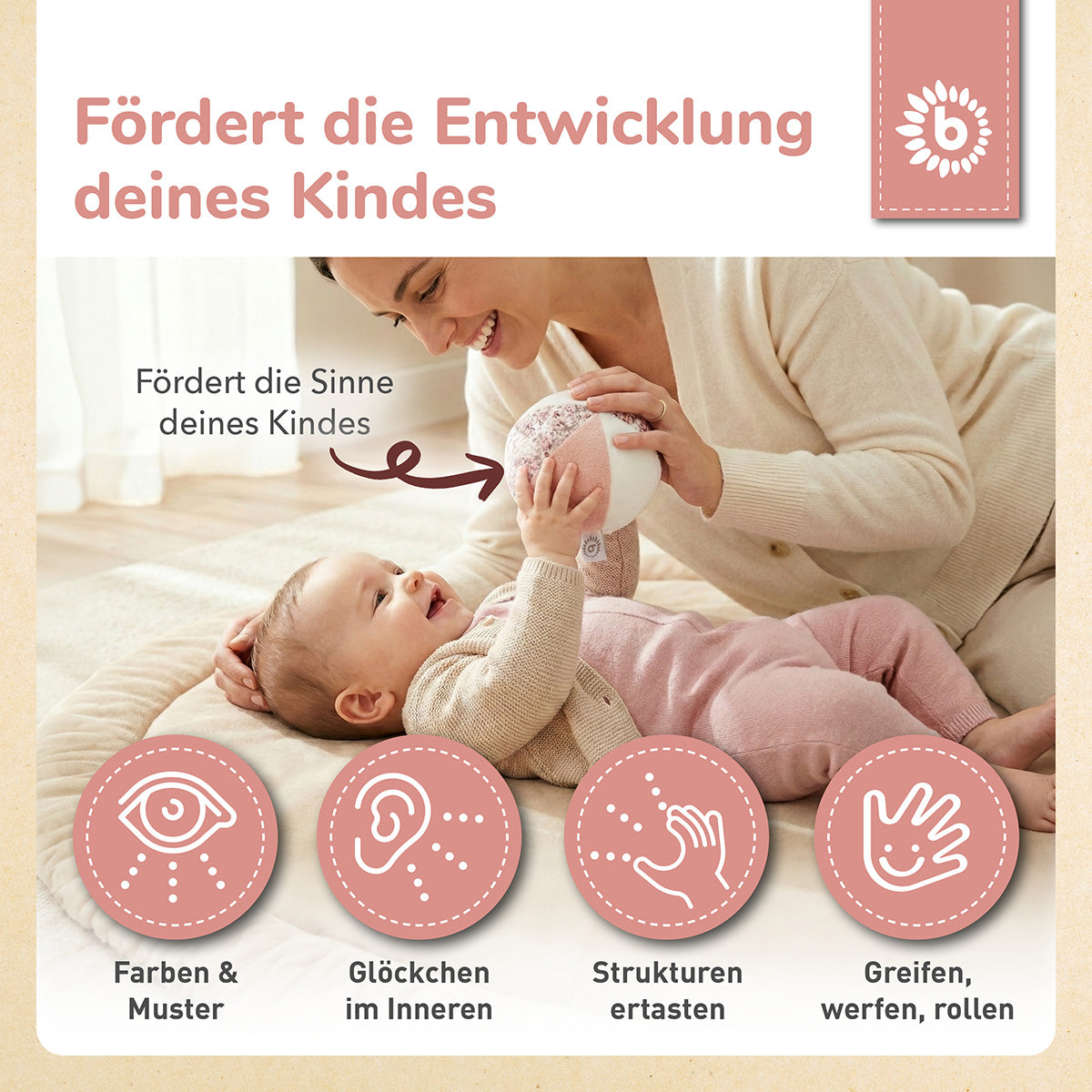 Balle en velours Ella avec hochet