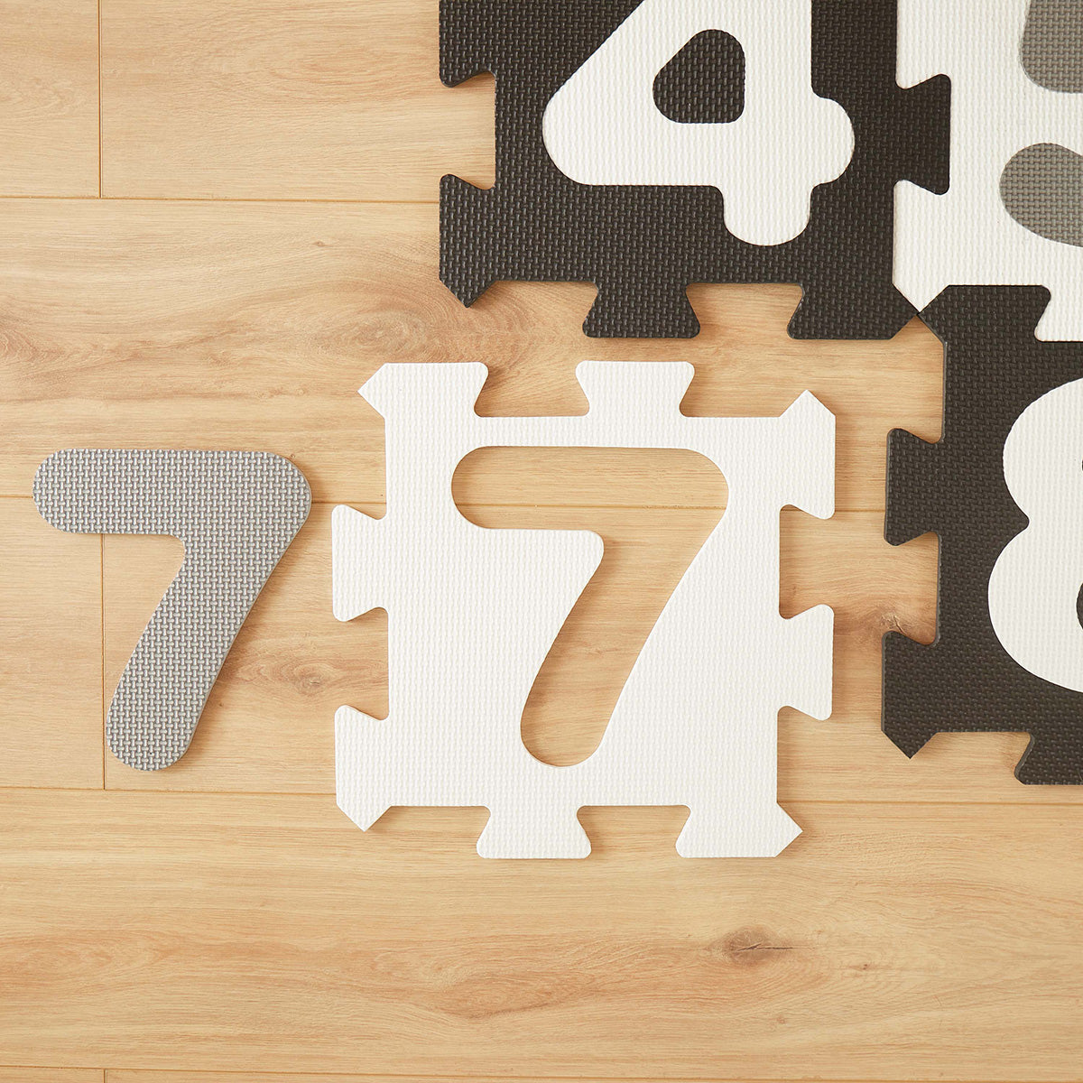 Tappetino puzzle numeri Black & White