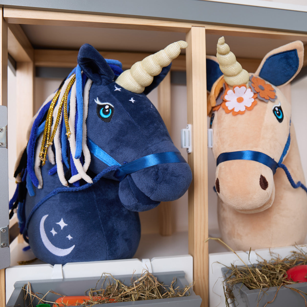 CAVALLO CON BASTONE UNICORNO LUNA